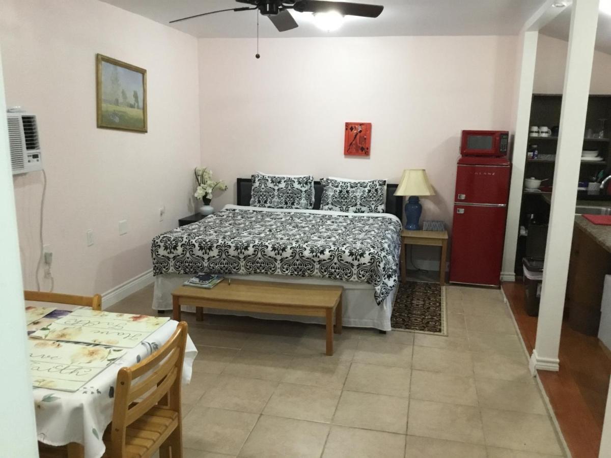 Studio Apartment At Historical House Galveston Exterior foto